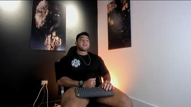 Big furry bear13 online show from October 24, 6:59 am