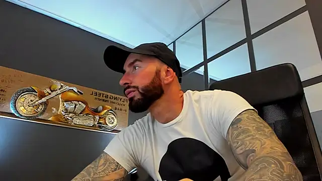 AronGrant online show from April 19, 9:42 am