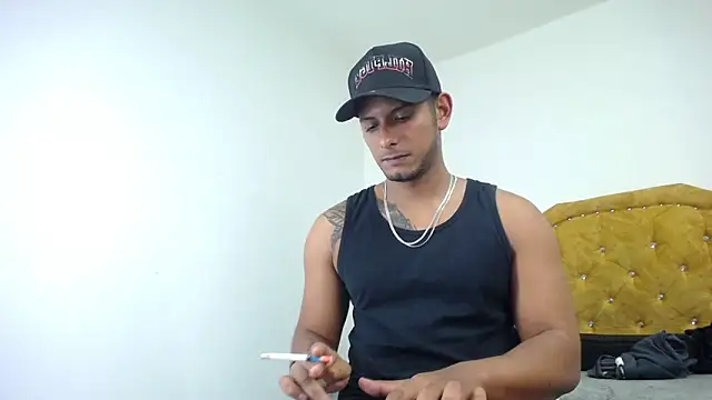 Chris Dick23 online show from May 24, 6:19 am