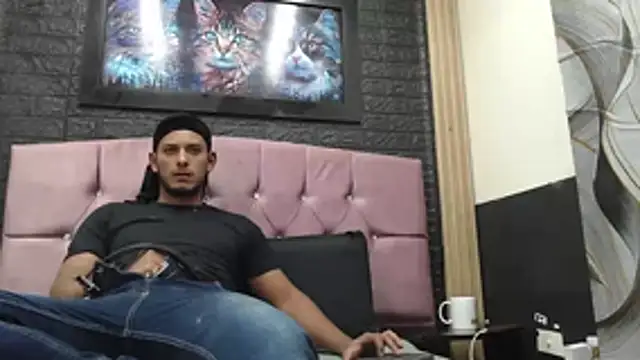 Chris Dick23 online show from November 11, 4:06 am