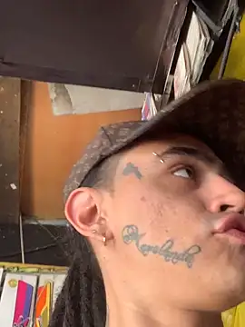 JovenDesobediente online show from September 9, 7:35 pm