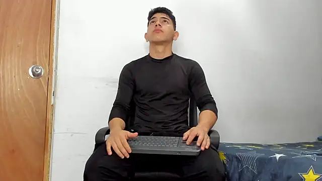 andrew rose  online show from June 16, 2:08 pm