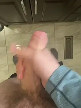 hornybigdicc online show from April 18, 5:47 pm