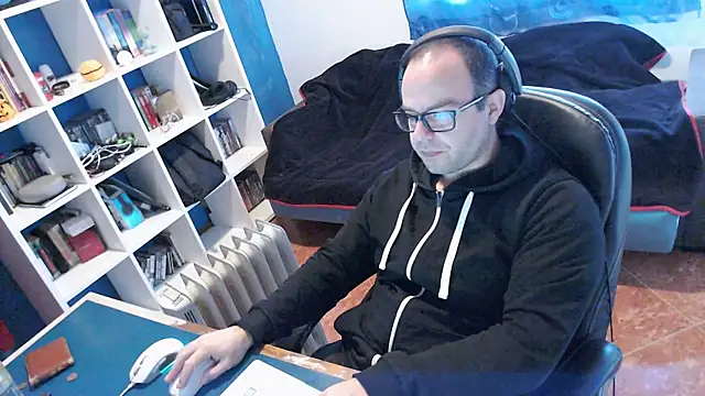 ravingr4d4 online show from January 14, 9:24 am