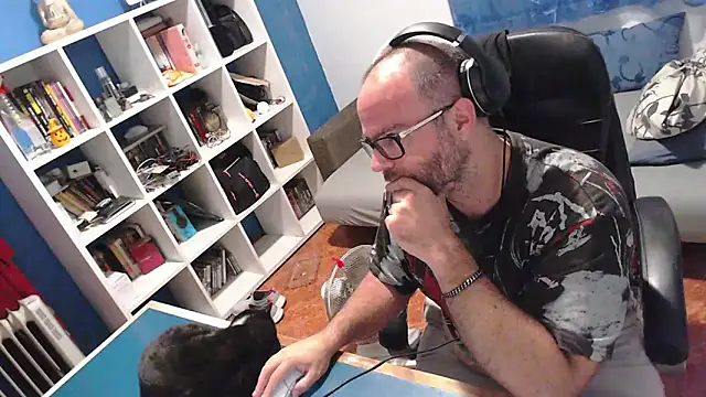 ravingr4d4 online show from September 22, 9:14 pm