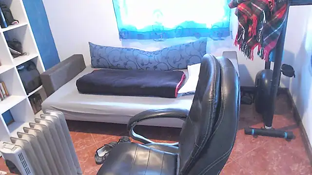 ravingr4d4 online show from March 12, 10:48 am