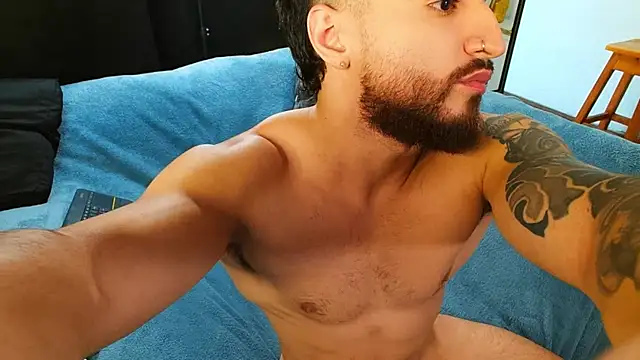 AndrewMartinez online show from February 9, 2:18 pm