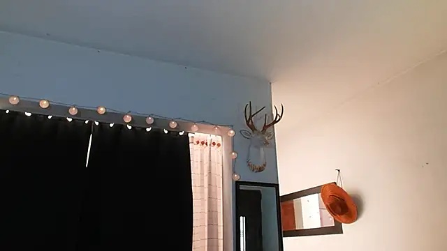 AndrewMartinez online show from February 1, 2:45 pm