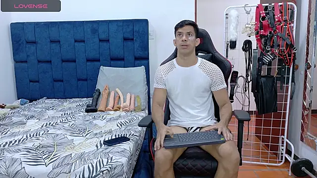 JoseRumbero26 online show from September 27, 1:09 pm