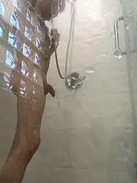 El Gizmo online show from October 28, 3:03 pm