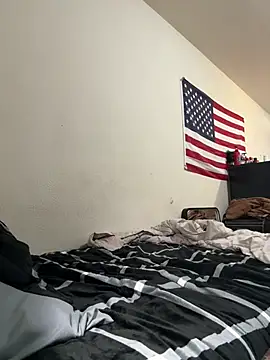 El Gizmo online show from December 15, 9:53 pm