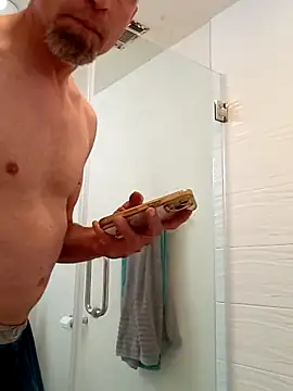 El Gizmo online show from February 27, 10:37 am