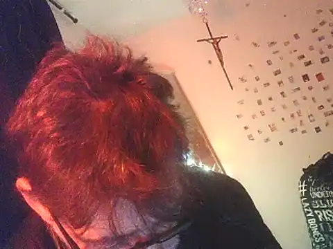 Snapshot of DaddyQuimHot chatting on February 18, 1:10 am DaddyQuimHot online show from February 18, 1:10 am