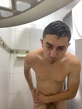 DanielGomez9 online show from January 20, 12:07 pm