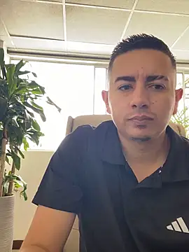 DanielGomez9 online show from December 25, 3:06 pm