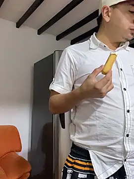 DanielGomez9 online show from January 24, 12:21 am