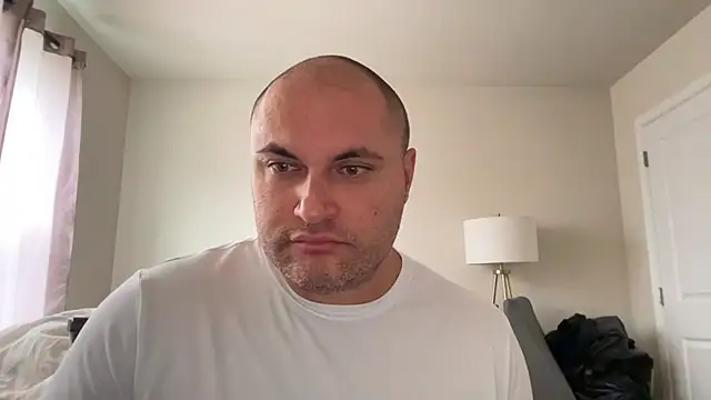 SluggishChase99 online show from December 5, 4:14 pm