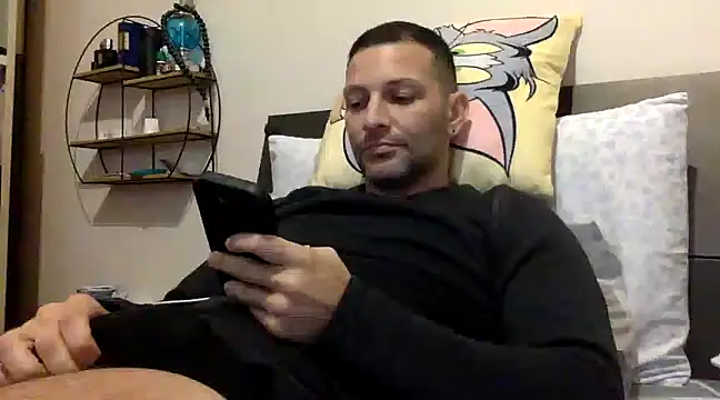 Snapshot of goroasroma90 chatting on December 19, 3:52 pm goroasroma90 online show from December 19, 3:52 pm