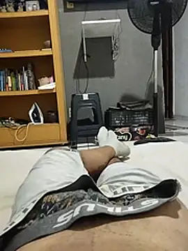 Jay2k69xh online show from December 18, 7:15 am