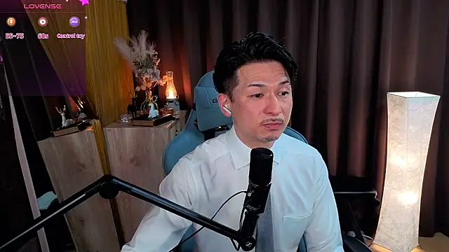 HARU-outdoor-x online show from December 19, 2:25 pm