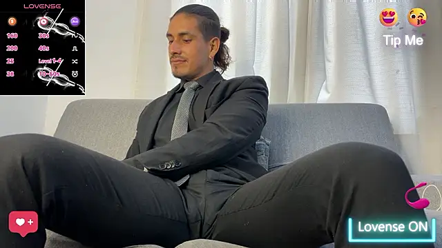 Tom blunt96 online show from February 12, 6:47 pm