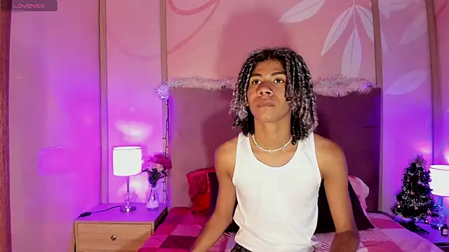 Maxim-Walker online show from December 4, 3:15 am