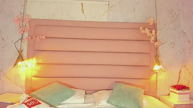 Maxim-Walker online show from September 26, 2:42 am