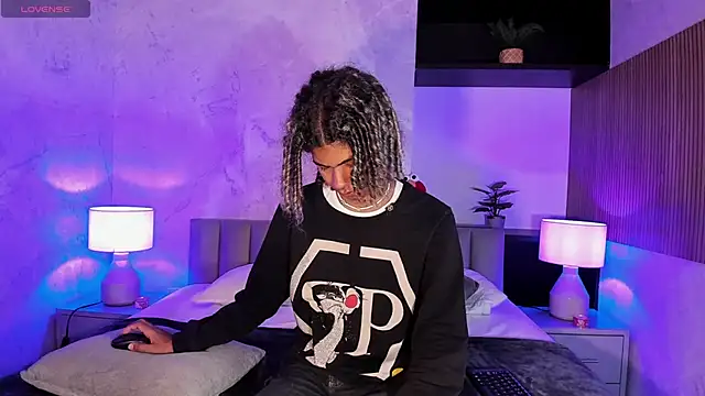 Maxim-Walker online show from February 5, 3:02 am