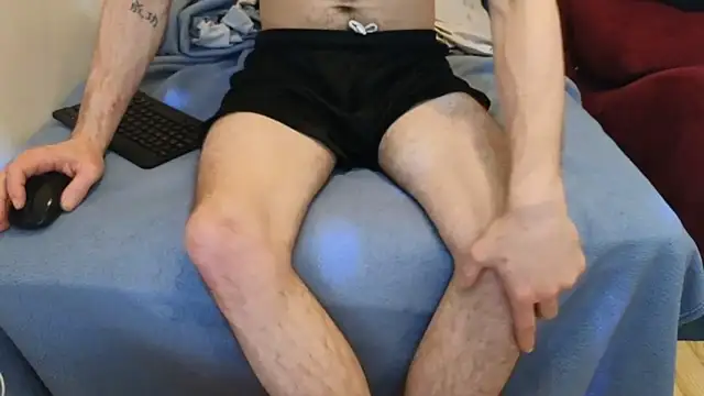 Snapshot of pantslesstraveler_plt chatting on March 10, 9:29 pm pantslesstraveler plt online show from March 10, 9:29 pm