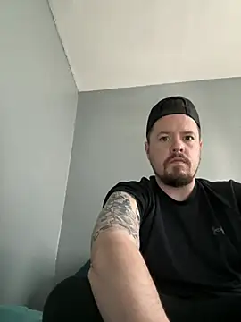 husband4555 online show from February 9, 4:00 pm