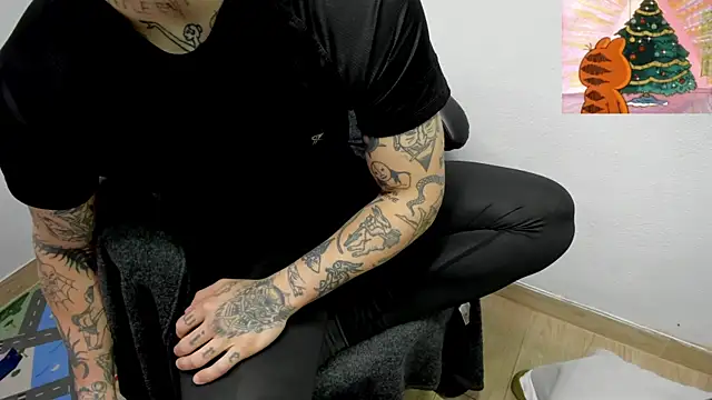 layneinchains online show from December 5, 6:09 am