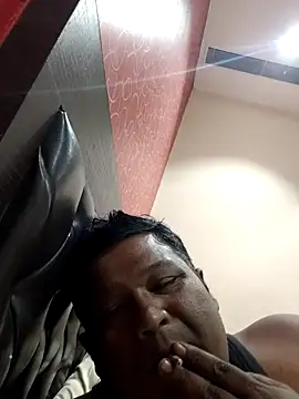 ssamit0808 online show from March 5, 7:10 pm