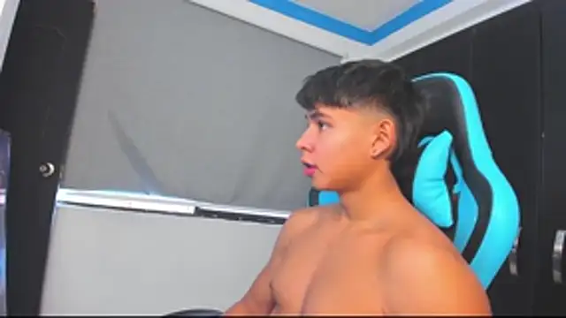 Bray Kevin online show from October 29, 6:33 pm