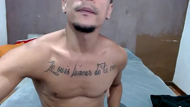 Brunocuttie94 online show from May 16, 2:37 pm