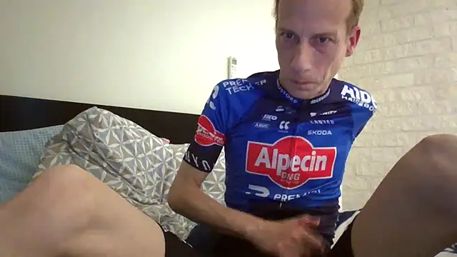 sportgearslet online show from May 7, 10:32 pm