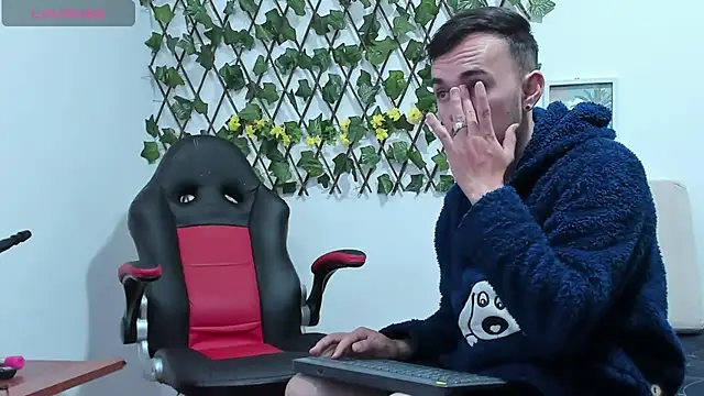 big-dicktop23 online show from December 18, 5:10 pm