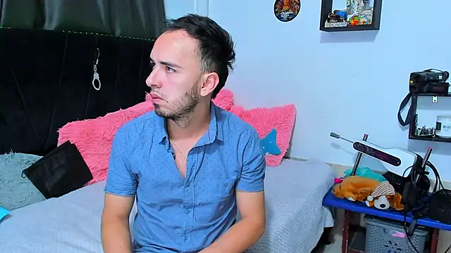 big-dicktop23 online show from June 2, 4:57 am