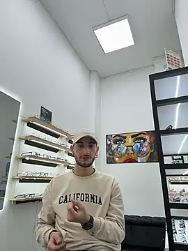 Sxxthiago online show from December 3, 7:20 pm