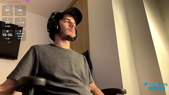 ilytheo online show from October 10, 6:07 am