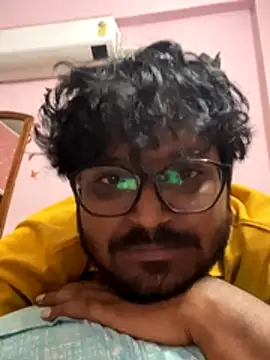 Snapshot of Yours_Teluguboii chatting on October 12, 6:35 pm Yours Teluguboii online show from October 12, 6:35 pm