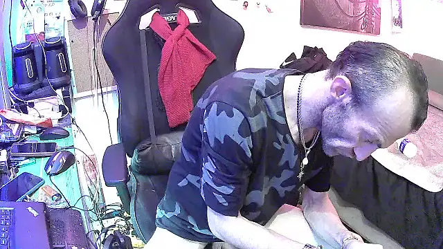 Aktorihann online show from June 5, 1:10 am