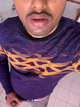 SweetFatBoy online show from February 6, 2:33 am