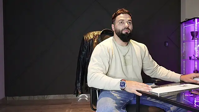 mattmasterss online show from April 16, 12:43 am