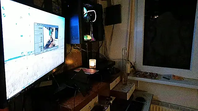 BongChannel online show from December 6, 9:57 pm