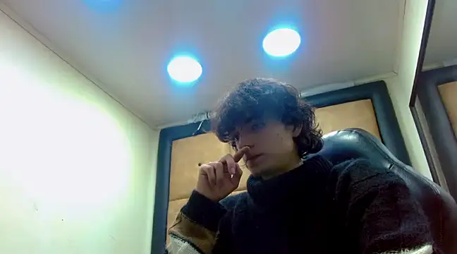 Snapshot of Sr_BonnyEthan chatting on December 26, 1:32 pm Sr BonnyEthan online show from December 26, 1:32 pm