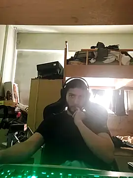 kleineid77 online show from June 26, 2:08 pm