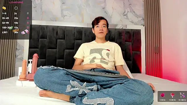 Snapshot of bunny_maxi chatting on October 3, 1:05 pm bunny maxi online show from October 3, 1:05 pm