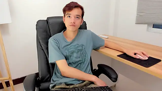 bunny maxi online show from December 4, 12:45 pm