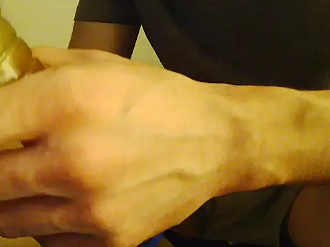 L0cKyseven77 online show from October 20, 11:52 pm