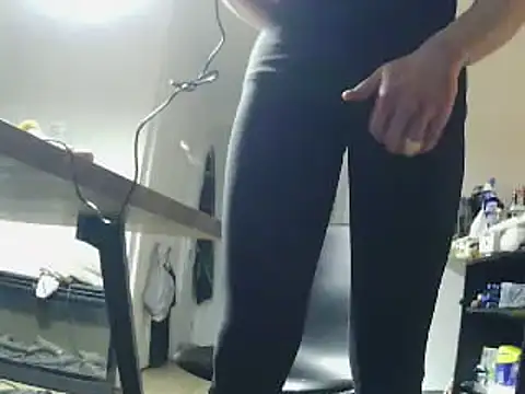 L0cKyseven77 online show from February 22, 10:37 pm